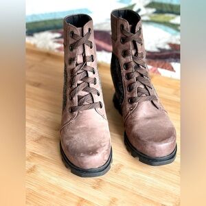 Sorel Joan of Arctic Wedge Iii NL4362-258 sz 7.5